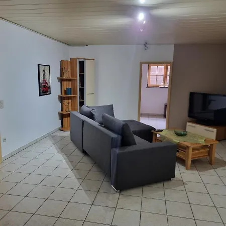 Ug Ferienwohnung Am Ortsrand Von